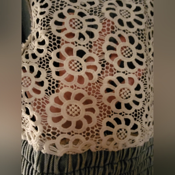 NEW Veveret Light Blue Jean Jacket with Eyelet Lace Size Small - Picture 9 of 17